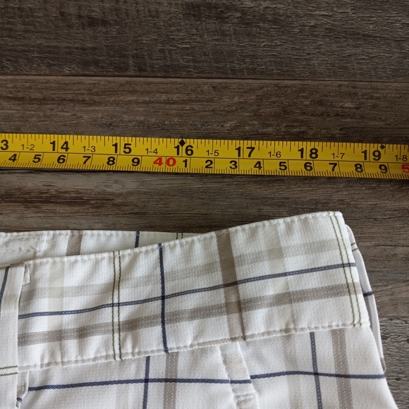 Mens Nike Golf FIT Dry White Plaid Athletic Chino Golf Shorts Casual - Picture 8 of 10